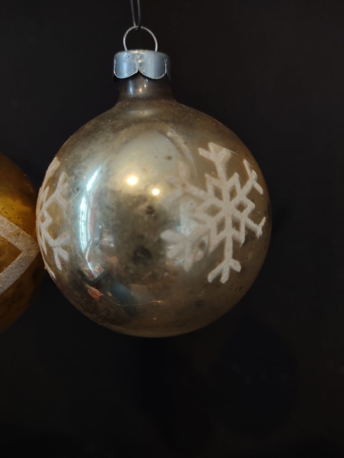 Vintage Made in USA 2" Gold Silver Glass Christmas Ornaments Set 3 [8077n]