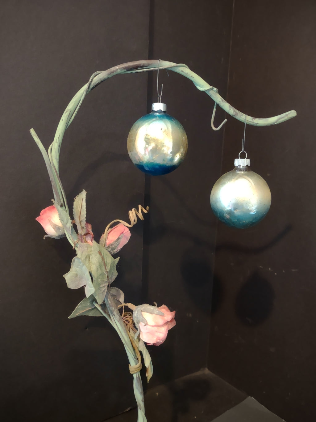 Vintage Shiny Brite USA 2" Blue Silver Glass Christmas Ornaments x 2 [8078n]