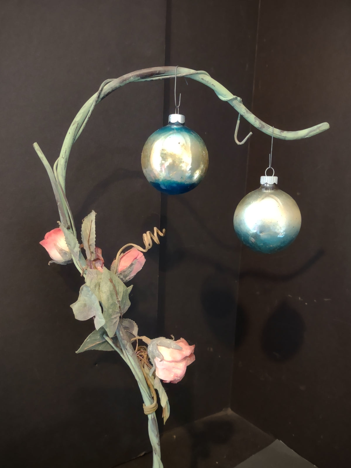 Vintage Shiny Brite USA 2" Blue Silver Glass Christmas Ornaments x 2 [8078n]