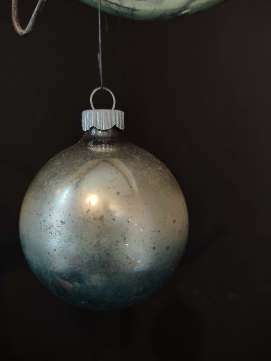 Vintage Shiny Brite USA 2" Blue Silver Glass Christmas Ornaments x 2 [8078n]