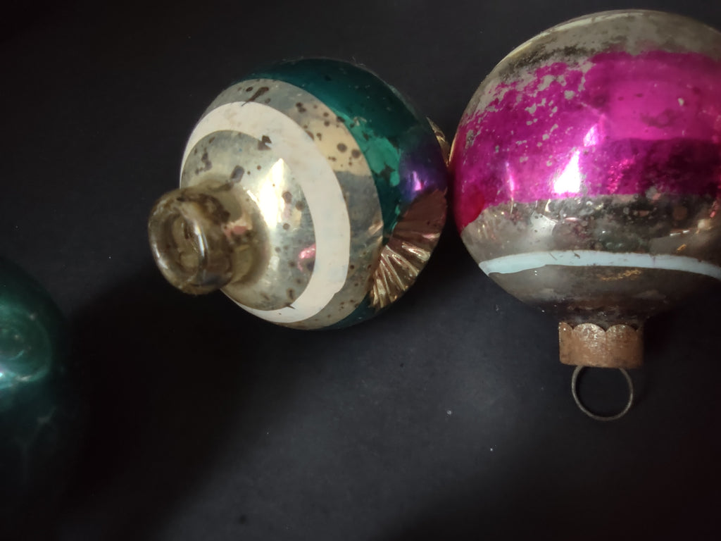 Vintage Christmas Ornaments Set of 7 Blue Pink Premier Shiny Brite Indent[8085]