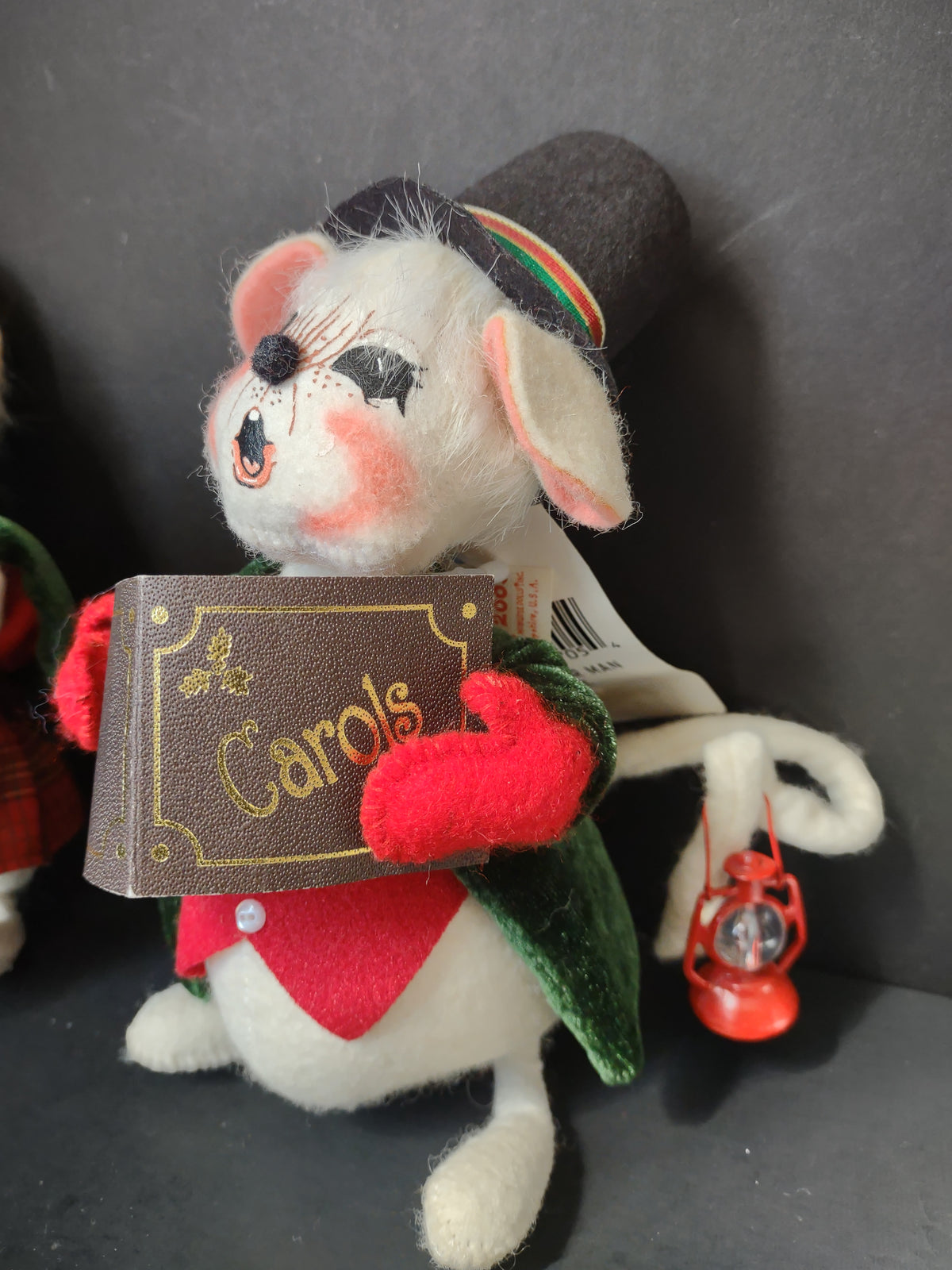 Vintage Annalee Mobilitee Christmas Caroler Mouse Figurines Red & Green [8103n]