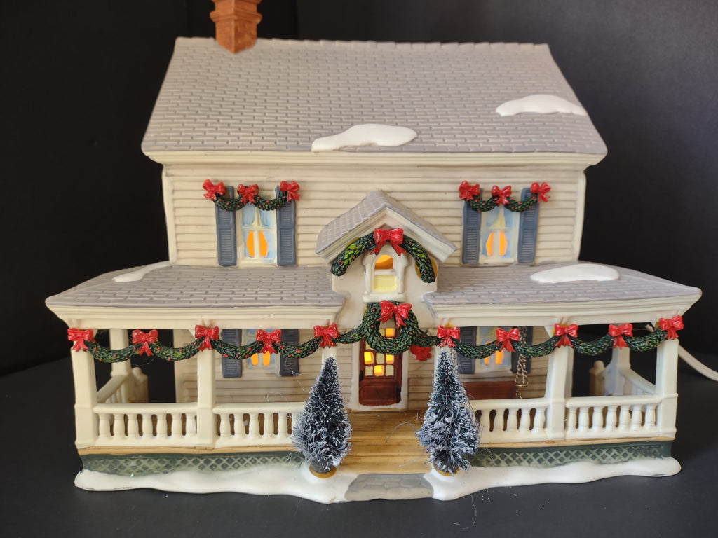 Vintage Heartland Valley Village Porcelain Lighted Christmas House  [8111n]