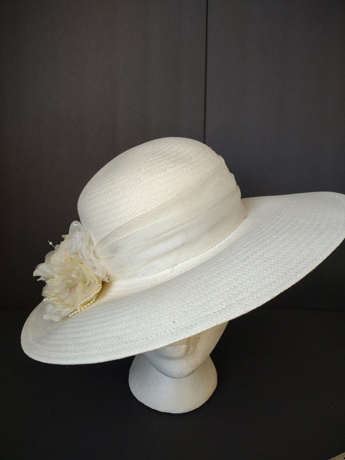 Vintage Cappelli Off-White Wide Brim Floral Sun Hat Cream Flowers [8116n]