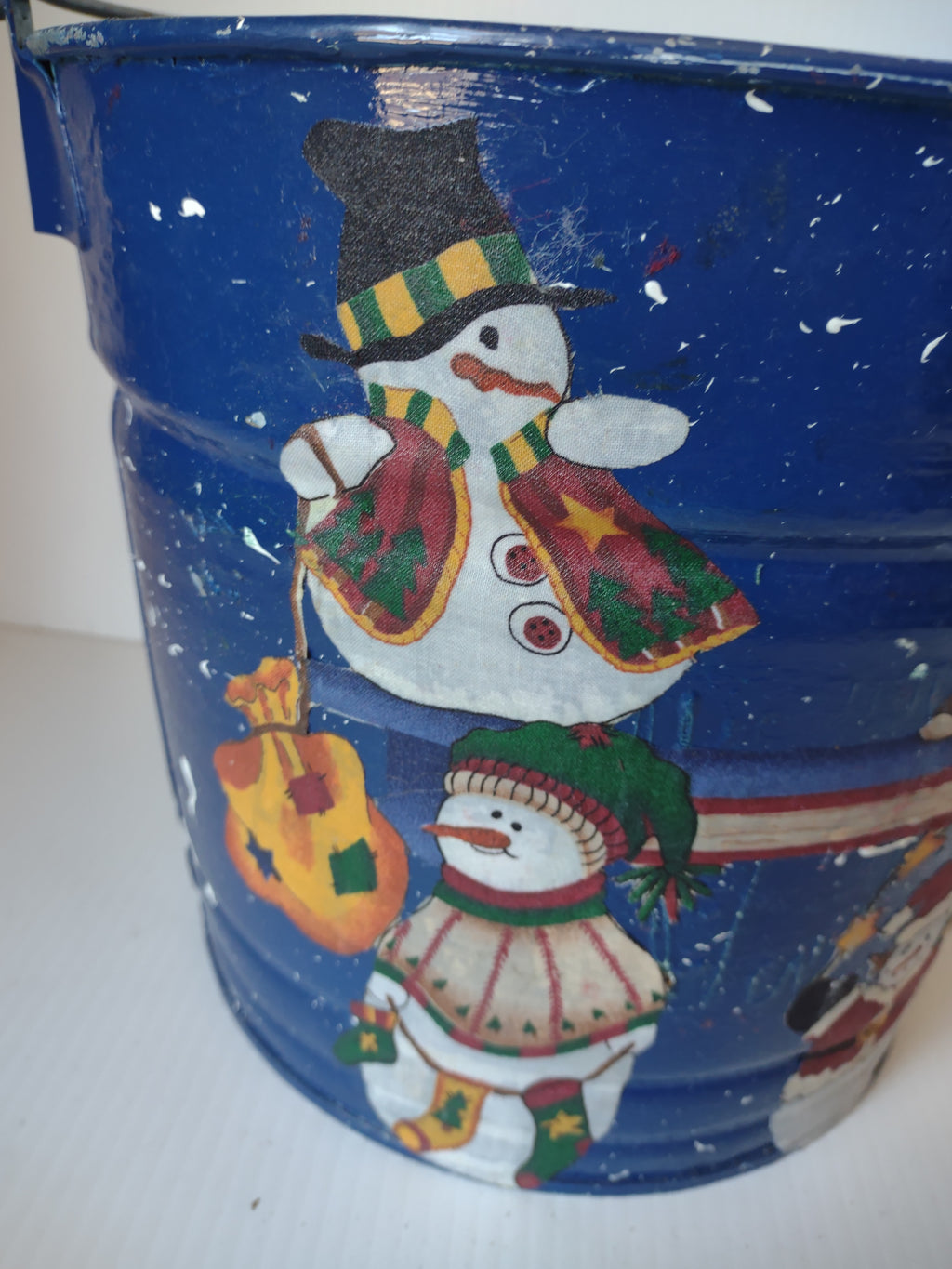 Vintage Christmas Blue Metal Pail Bucket Santa Snowman Teddy Bear [8125]