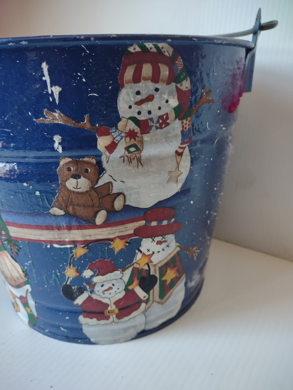 Vintage Christmas Blue Metal Pail Bucket Santa Snowman Teddy Bear [8125]