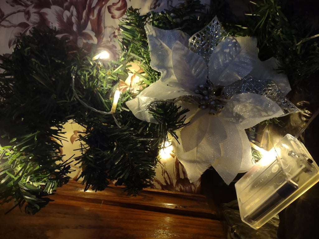 Vintage 8 Ft LED Christmas Garland Timer White Poinsettia Silver Ornaments [8136n]