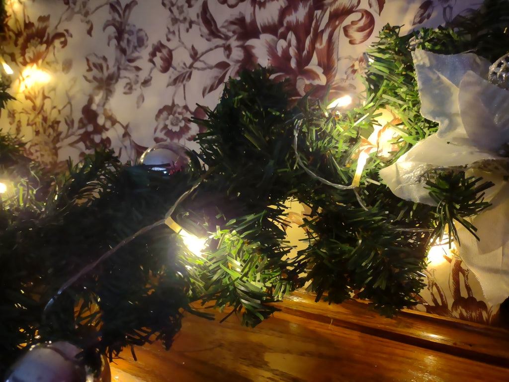 Vintage 8 Ft LED Christmas Garland Timer White Poinsettia Silver Ornaments [8136n]