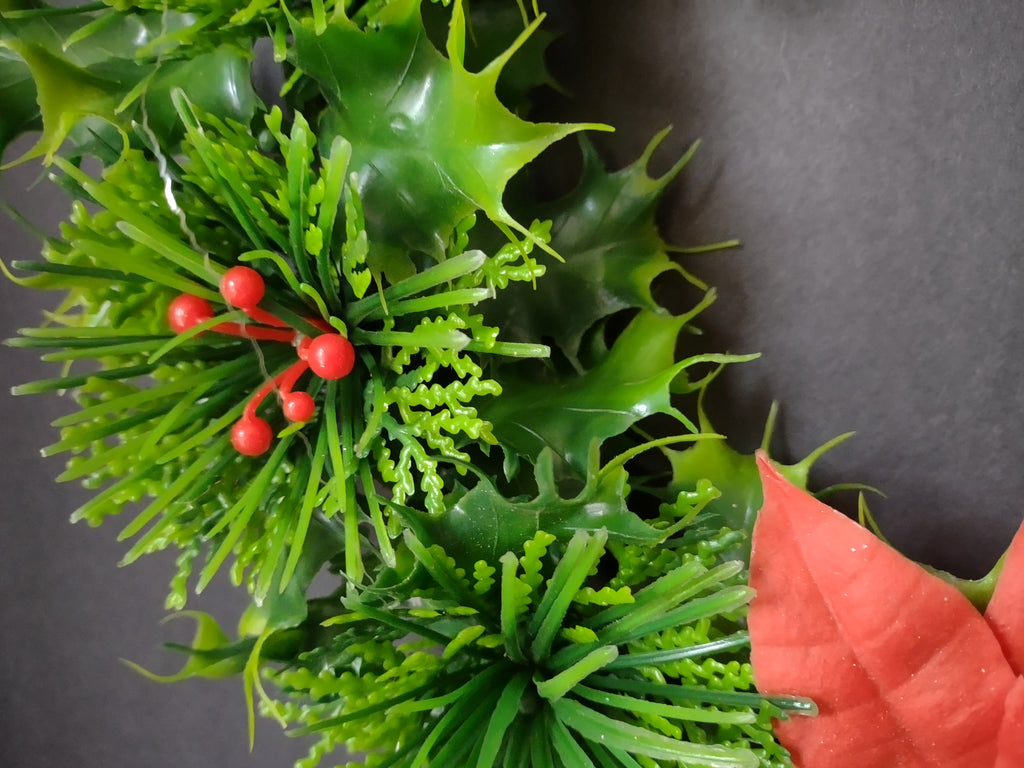 Vintage Brinns 12" Plastic Holly Christmas Wreath Red Berries Poinsettia [8137n]