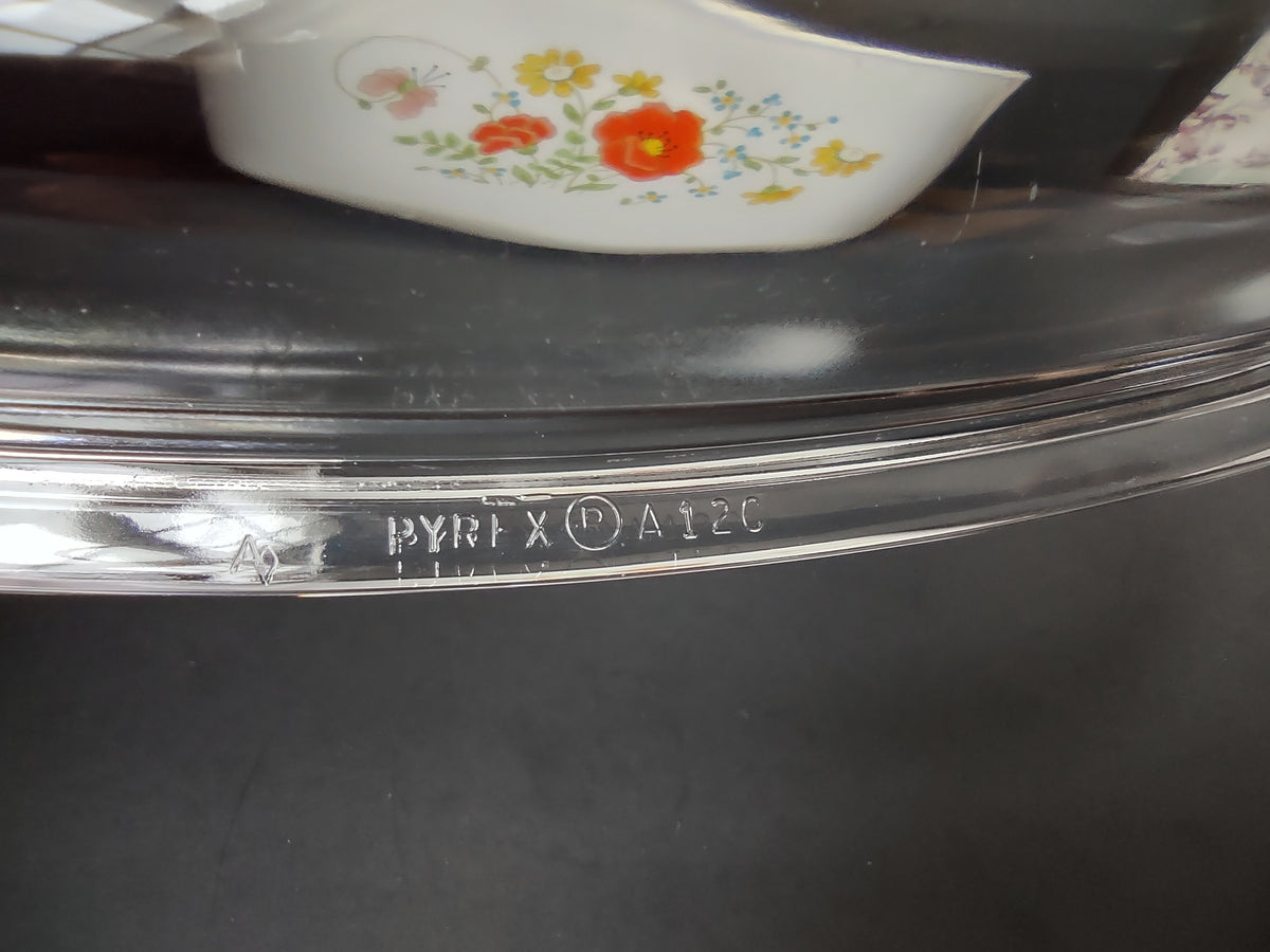 Vintage Wildflower 5 Liter Casserole with Lid Small Chip[7458E]