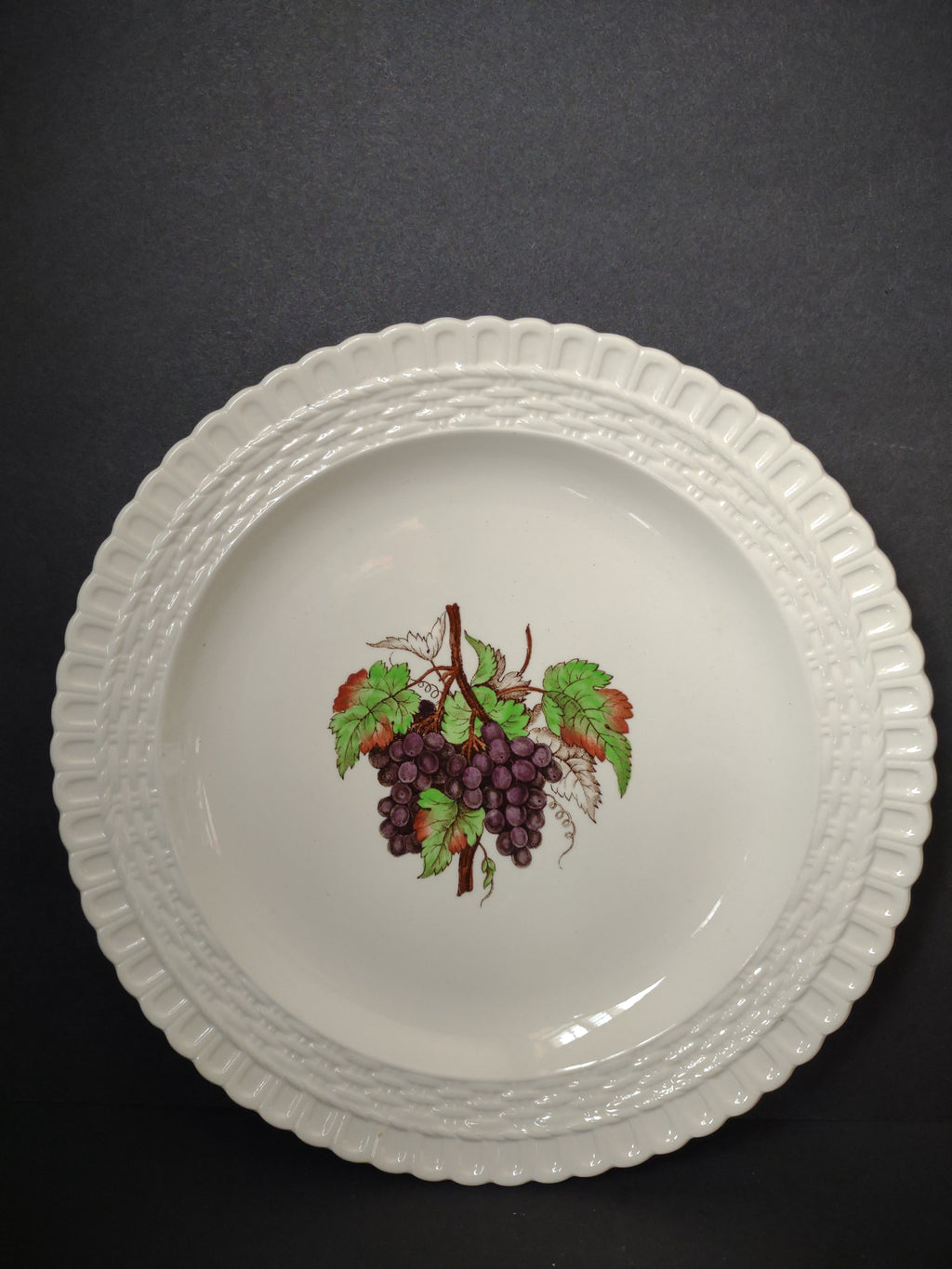 Vintage Copeland Spode Purple Grapes Fruit Embossed White Plate [7474E]
