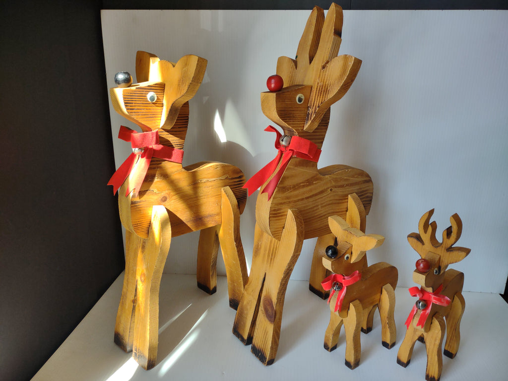 Vintage Wooden Reindeer Family Set of 4 Christmas  [4891]
