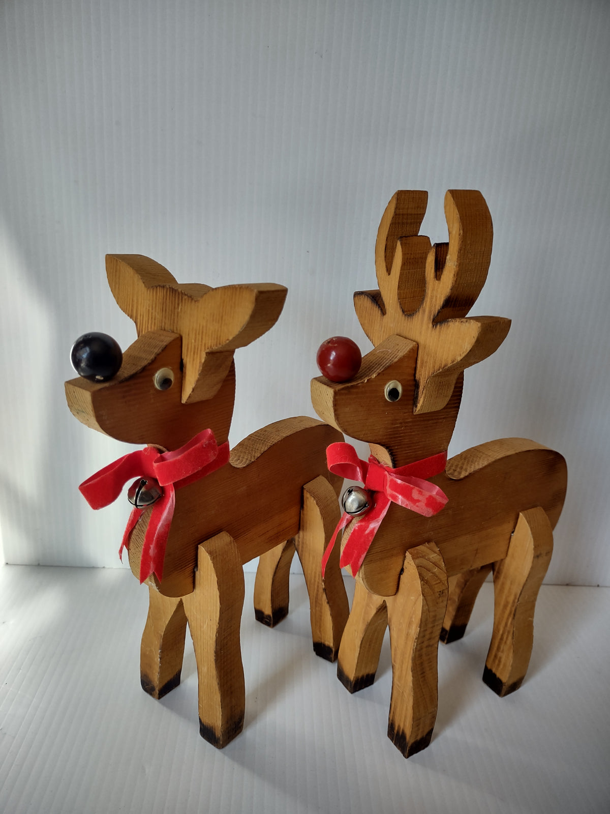 Vintage Wooden Reindeer Family Set of 4 Christmas  [4891]