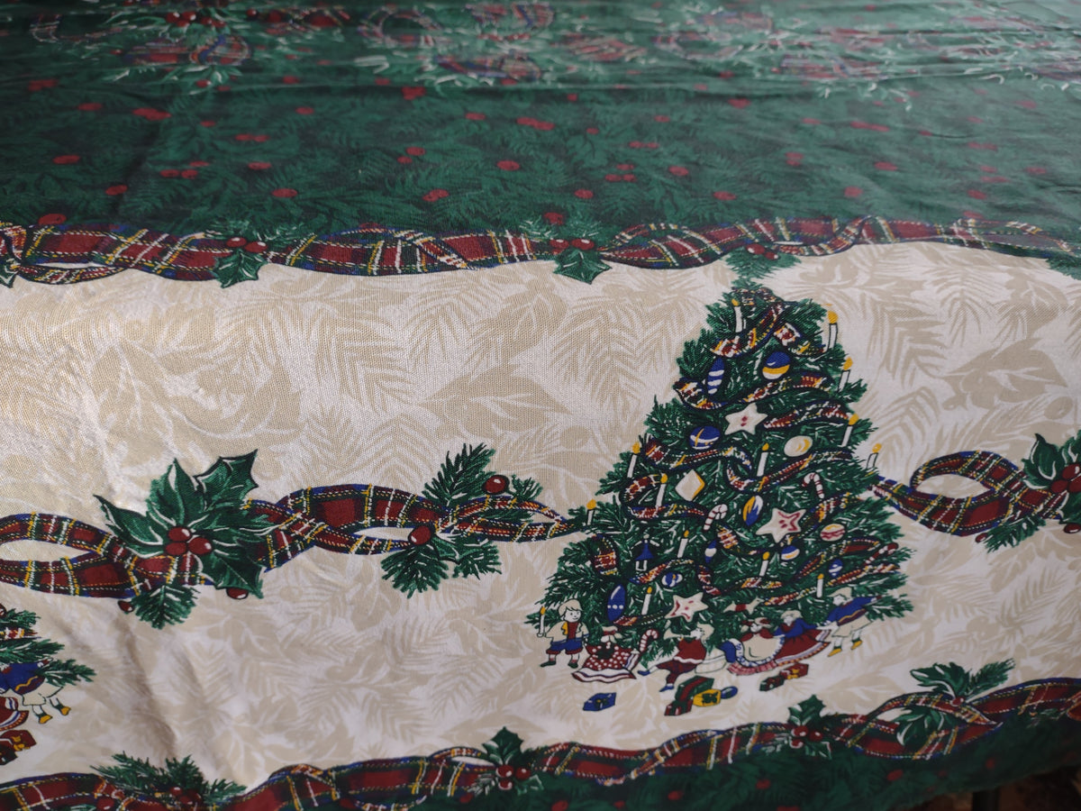 Vintage Charter Club Christmas Tablecloth 110x60 and 10 Napkins Cotton Brazil [4902]