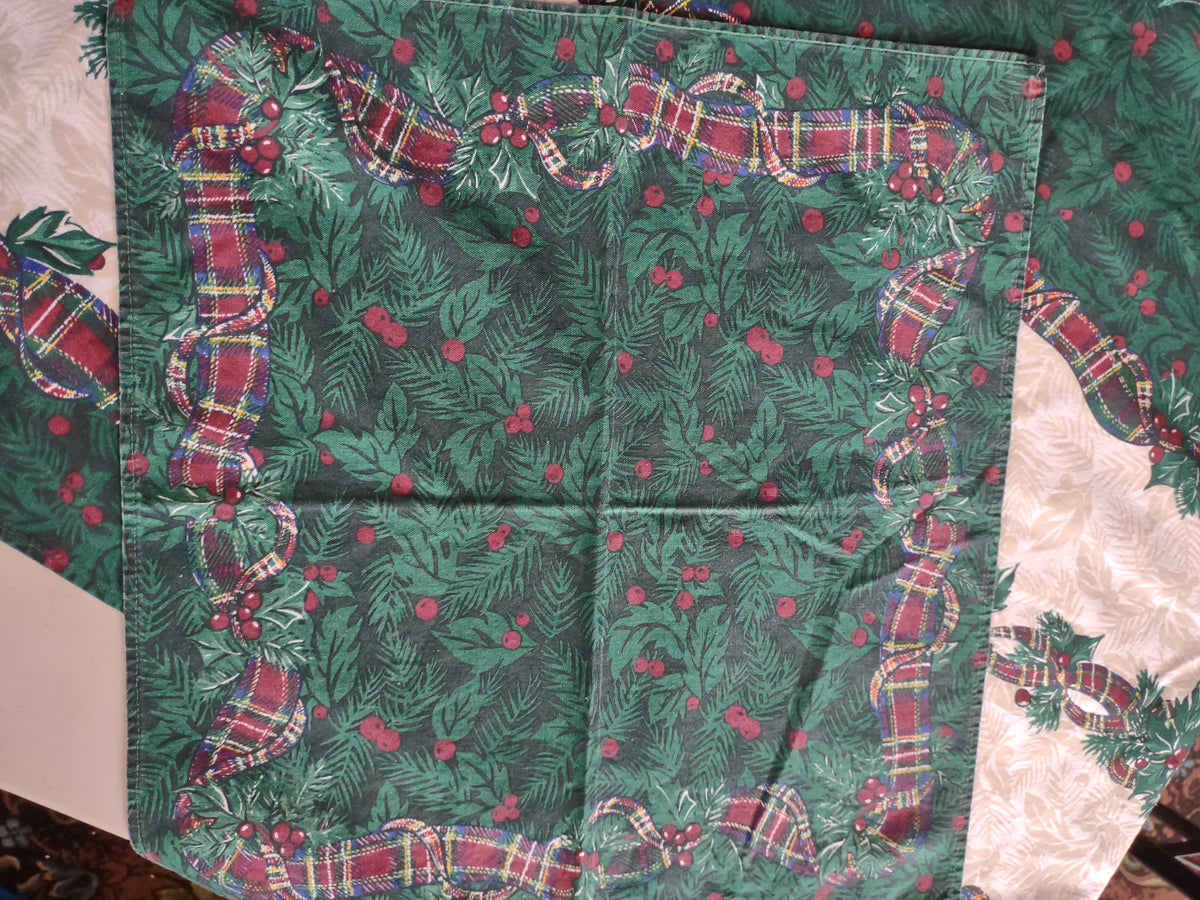 Vintage Charter Club Christmas Tablecloth 110x60 and 10 Napkins Cotton Brazil [4902]