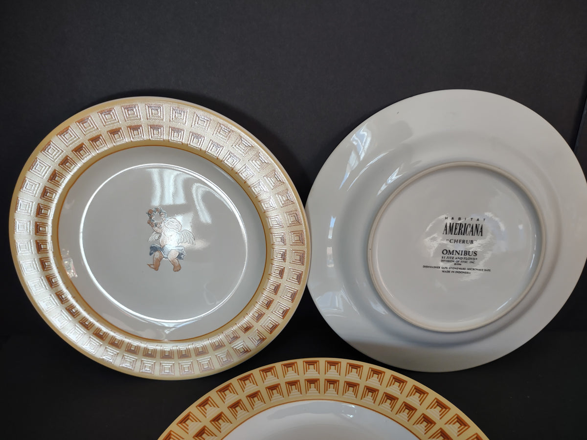 Front and underside of Omnibus Americana Cherub plate