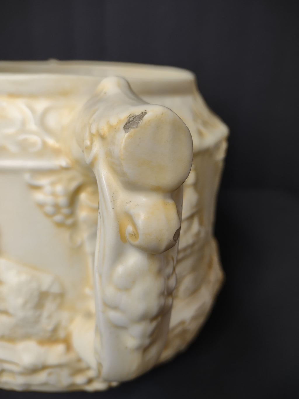Vintage German Castles Grape Cream Relief Lidded Punch Bowl Cookie Jar [7491]