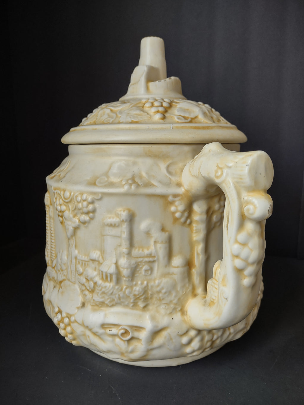 Vintage German Castles Grape Cream Relief Lidded Punch Bowl Cookie Jar [7491]