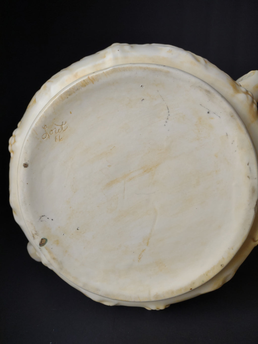 Vintage German Castles Grape Cream Relief Lidded Punch Bowl Cookie Jar [7491]