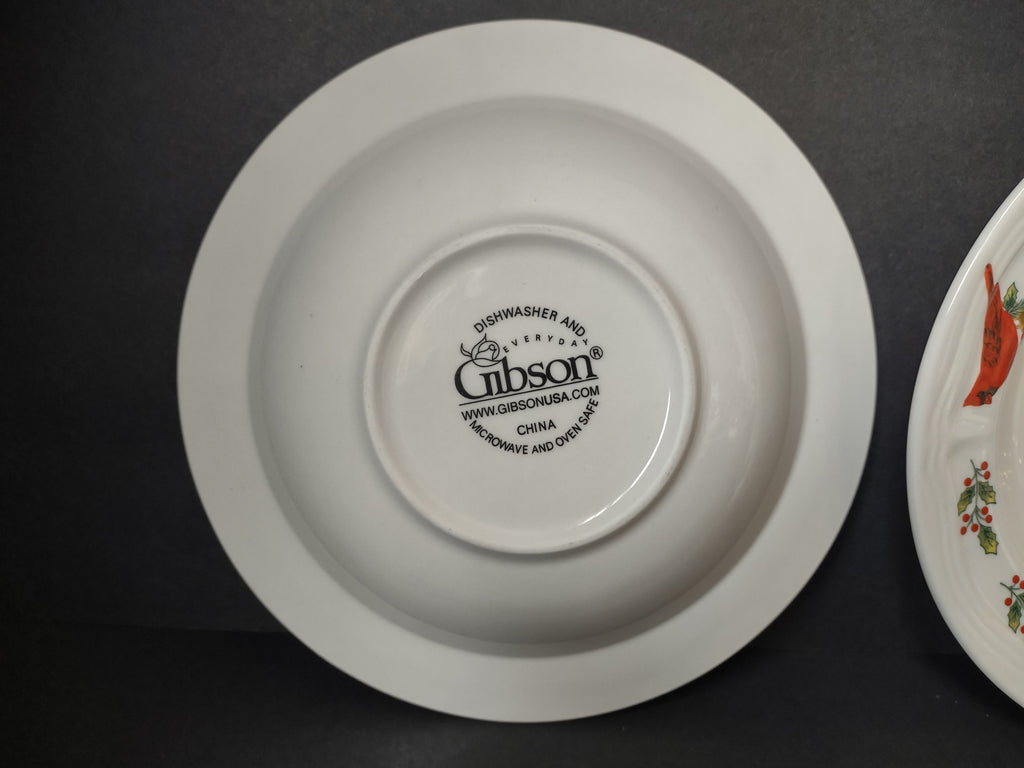 Vintage Gibson Cardinal Holly Christmas Wide Rim Soup Pasta Bowls Set of 2 [7495]