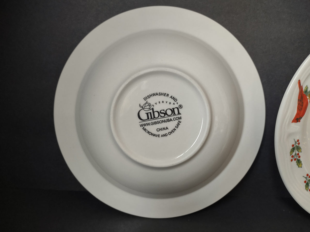Vintage Gibson Cardinal Holly Christmas Wide Rim Soup Pasta Bowls Set of 2 [7495]