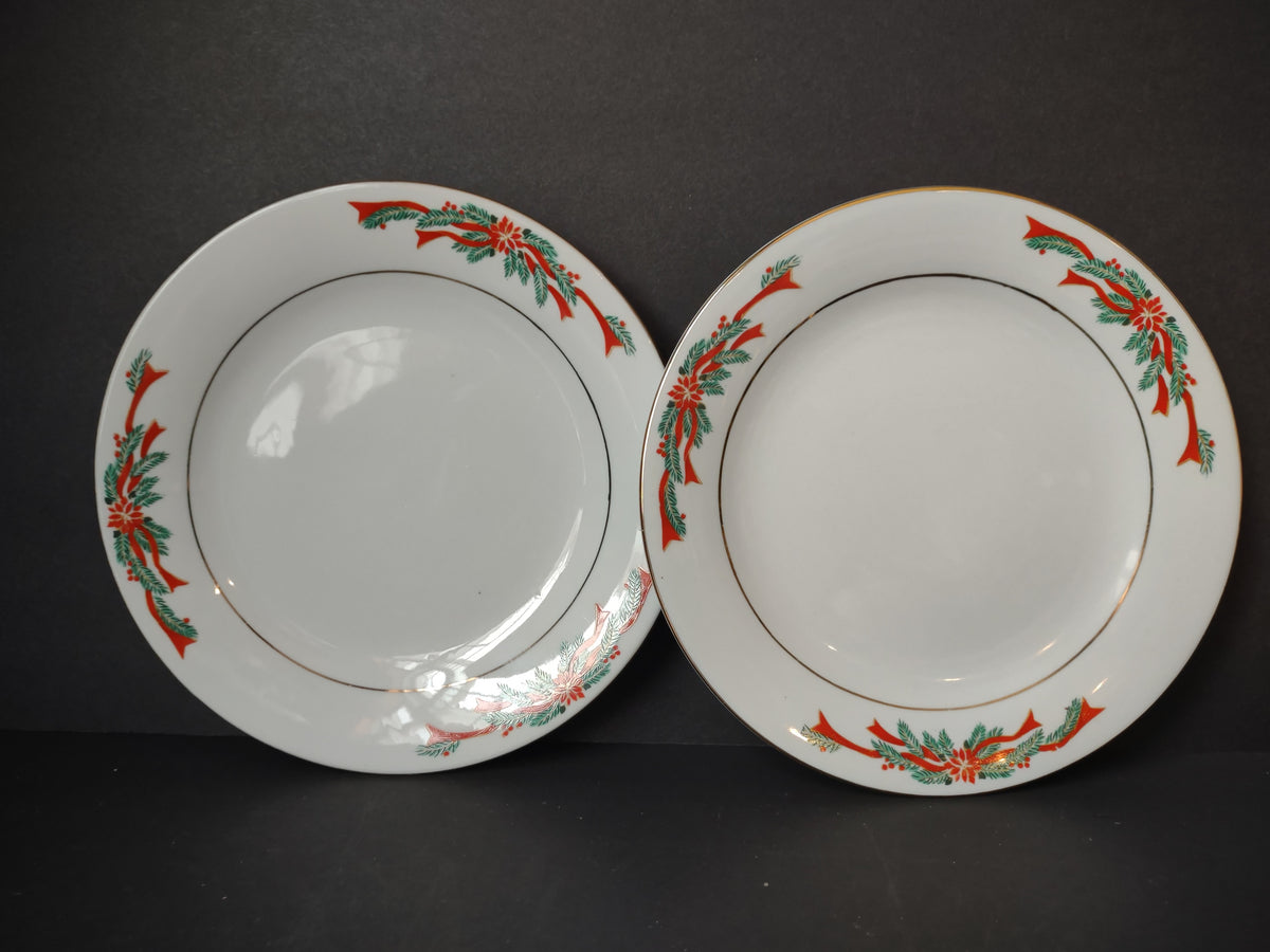 Tienshan Christmas Plate front detail