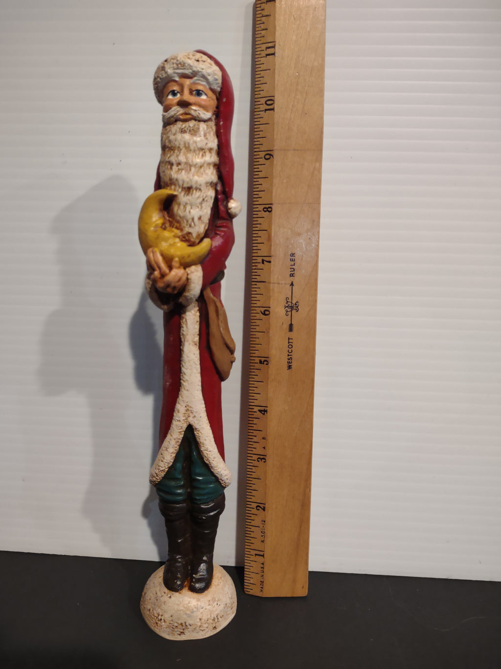 Vintage Santa Claus Holding Yellow Crescent Moon Christmas Figurine [8145n]