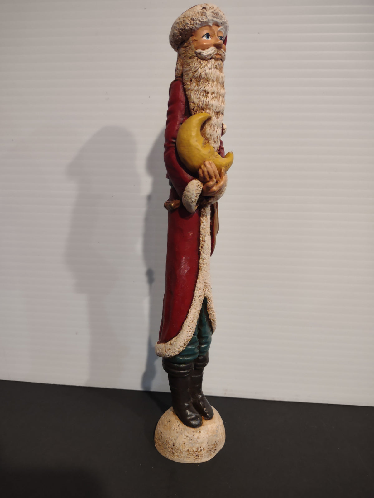 Vintage Santa Claus Holding Yellow Crescent Moon Christmas Figurine [8145n]