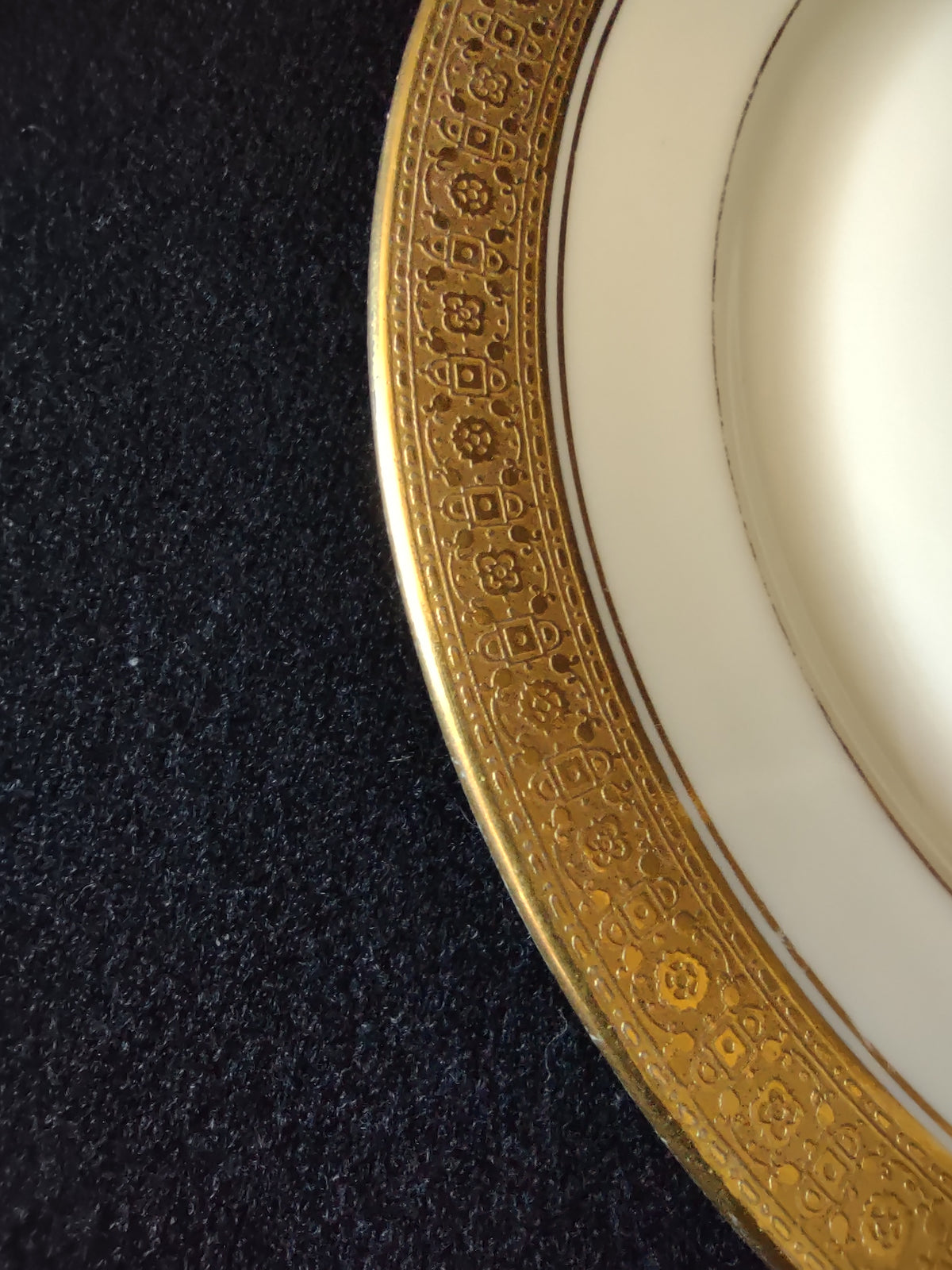 Underside of Rosenthal plate