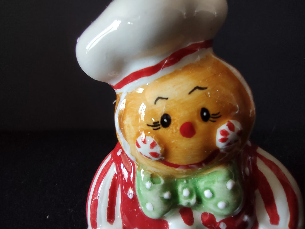 Vintage Christmas Gingerbread Salt Pepper Shakers Ceramic Pair With Tray [8163n]