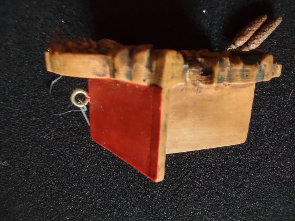 Back of clock-style ornament
