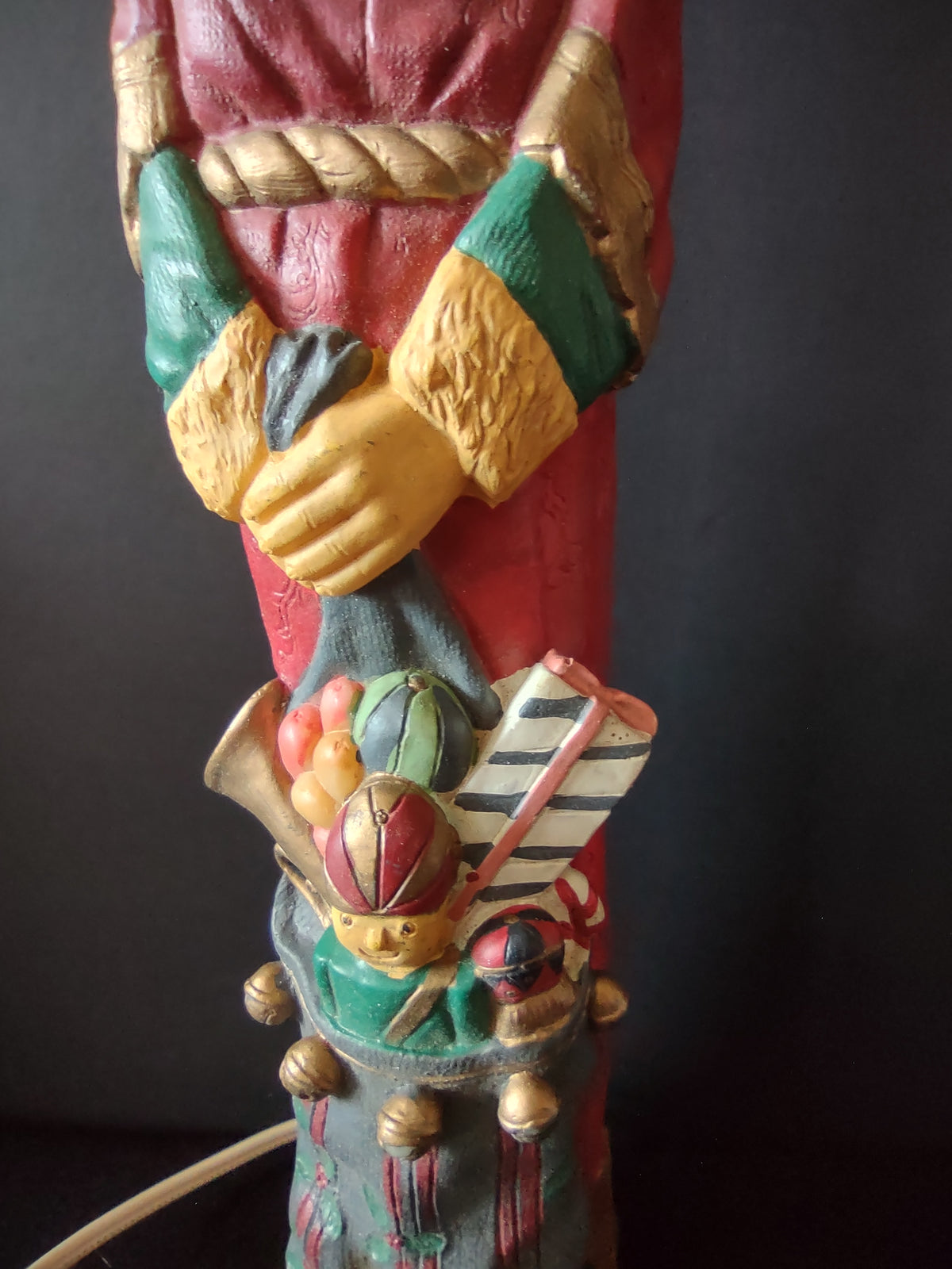Opposite side view of Santa lamp