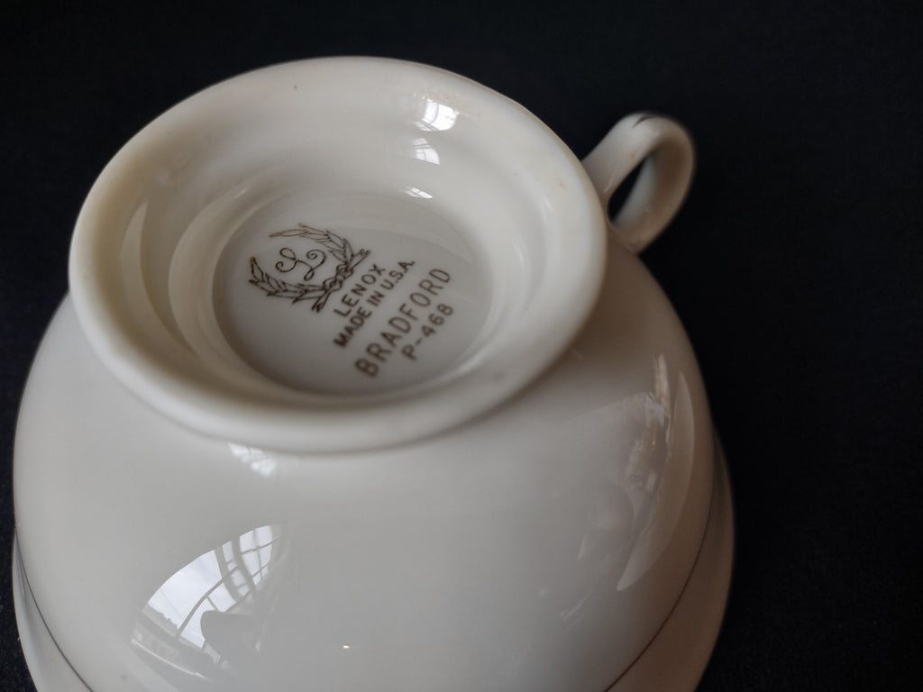 Vintage Lenox Bradford Tulips Gold Trim Tea Cup with Saucer (lot 1827)