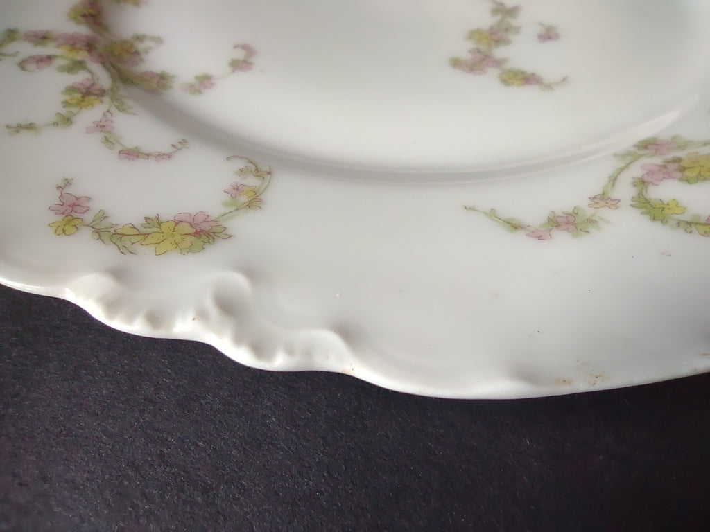 Haviland Limoges 7 x Luncheon Salad Plate Scalloped Edge Flowers (lot 829)