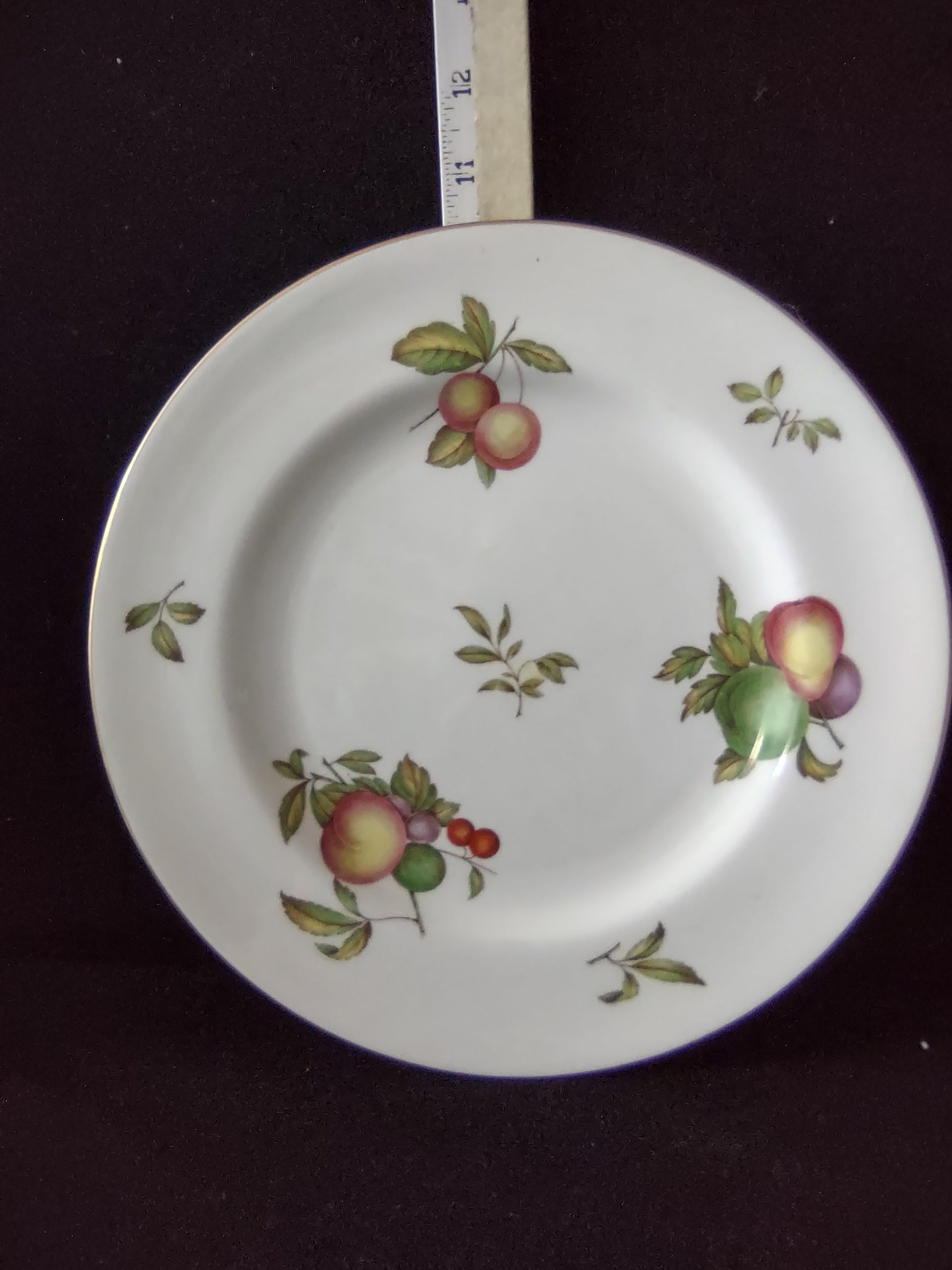 Vintage Spode Dinner Plate Blenheim Bone China Fruit Gold Trim (Lot 5720)