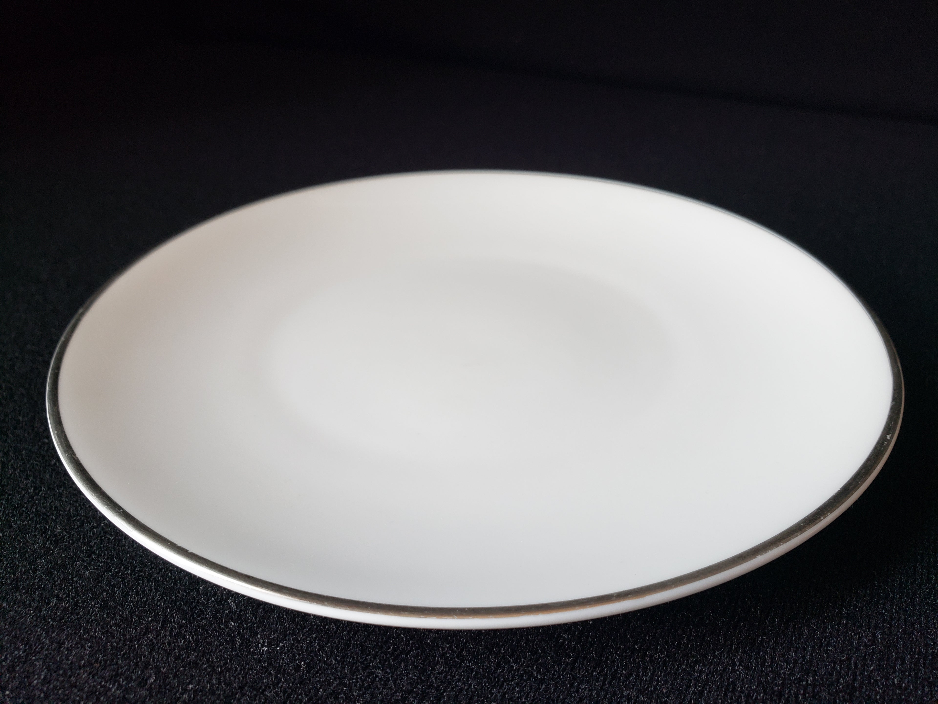 Vintage Royal Worcester White Silver Trim Bread or Dessert Plate 6" (lot 2111)