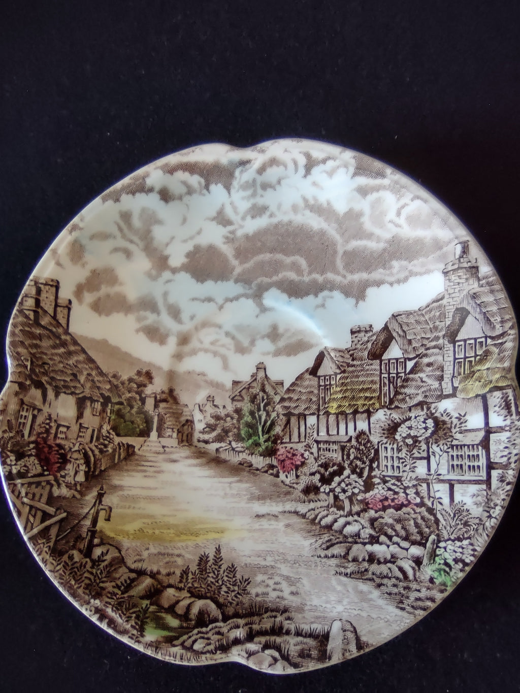 Vintage Johnson Bros Saucer Ironstone Olde English Countryside x 4 (Lot 5537)