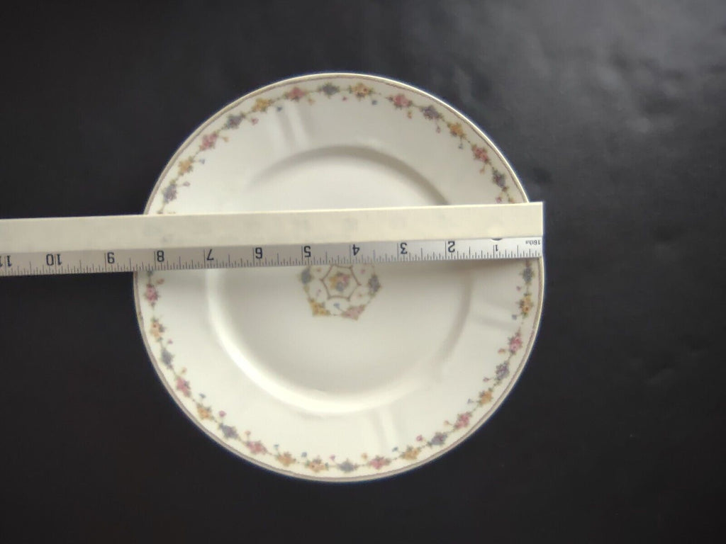 Haviland Limoges France Luncheon Salad Plate Flower (lot 634)