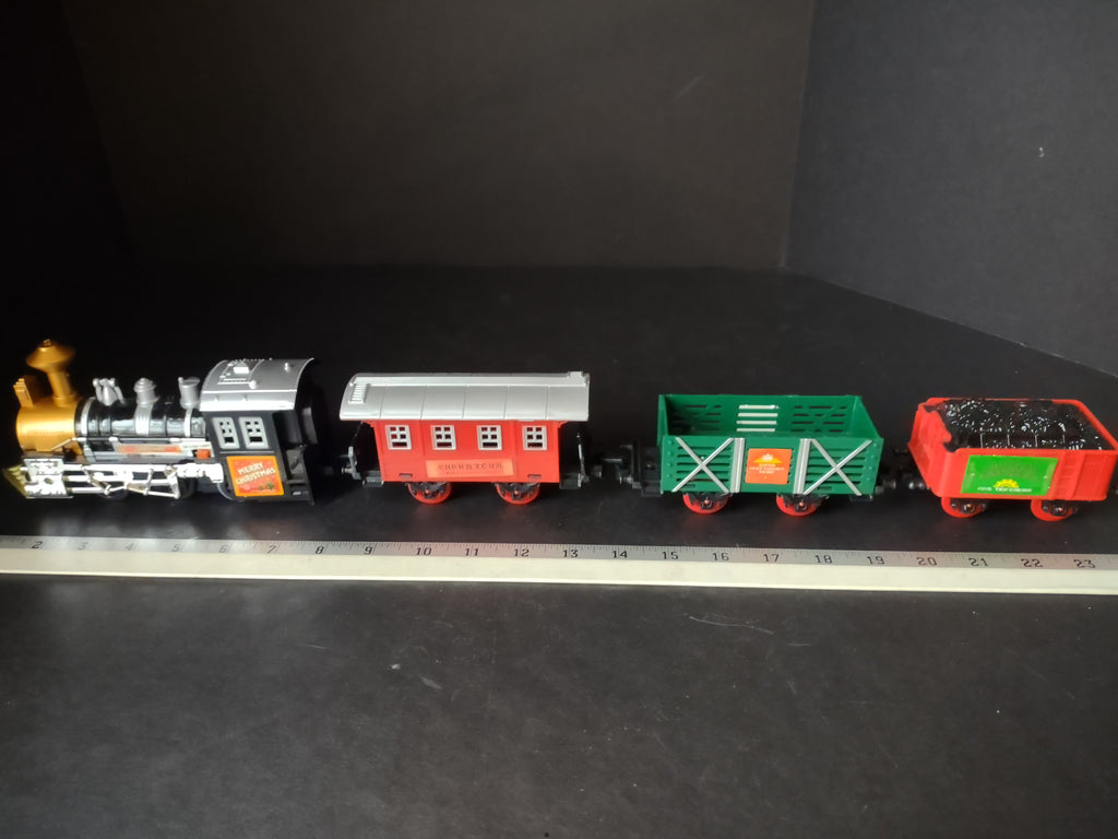 Christmas 3 Wagon Train Round Track (lot 1377)