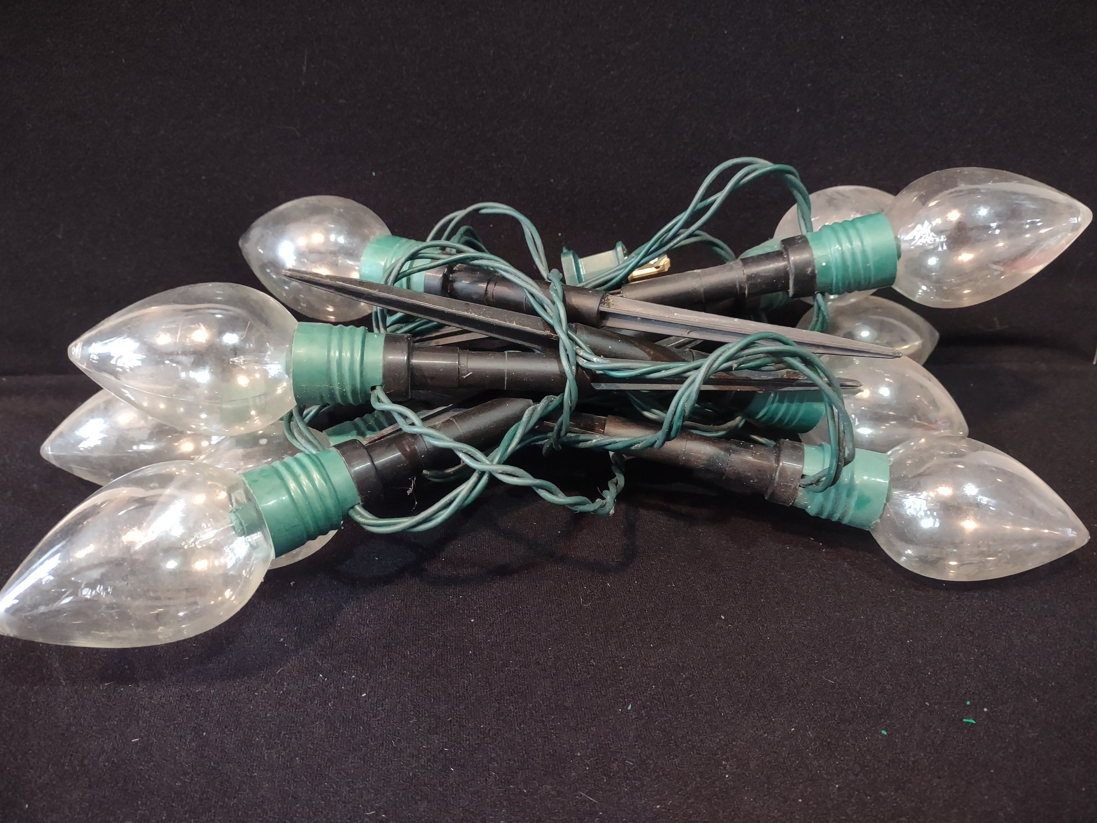 Christmas Pathway String Stake Lights 7 Ft 10 Lights Large Clear Bulb (lot 3286
