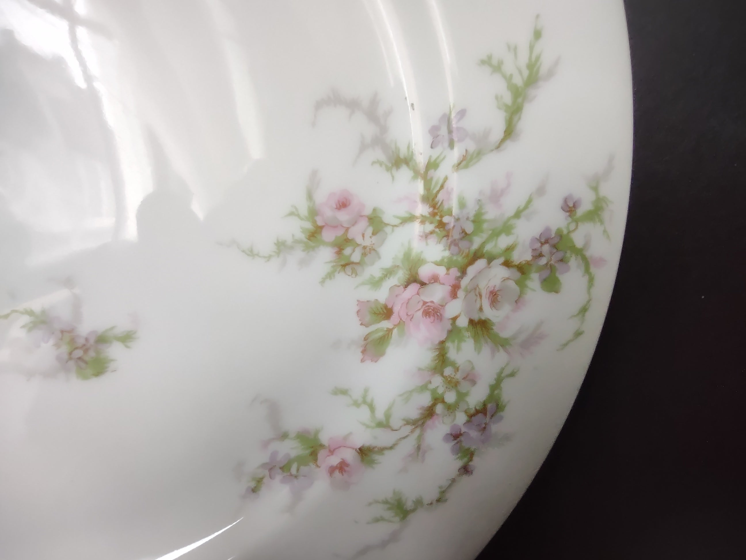 Haviland Limoges Dinner Plate 9-3/4" Pink White Cabbage Rose Moss (lot 909)
