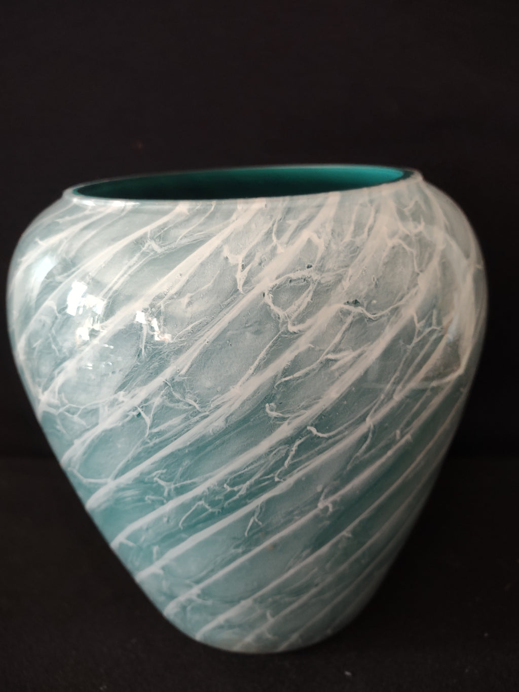 Vintage Turquoise White Swirl Glass Vase (Lot 3819)