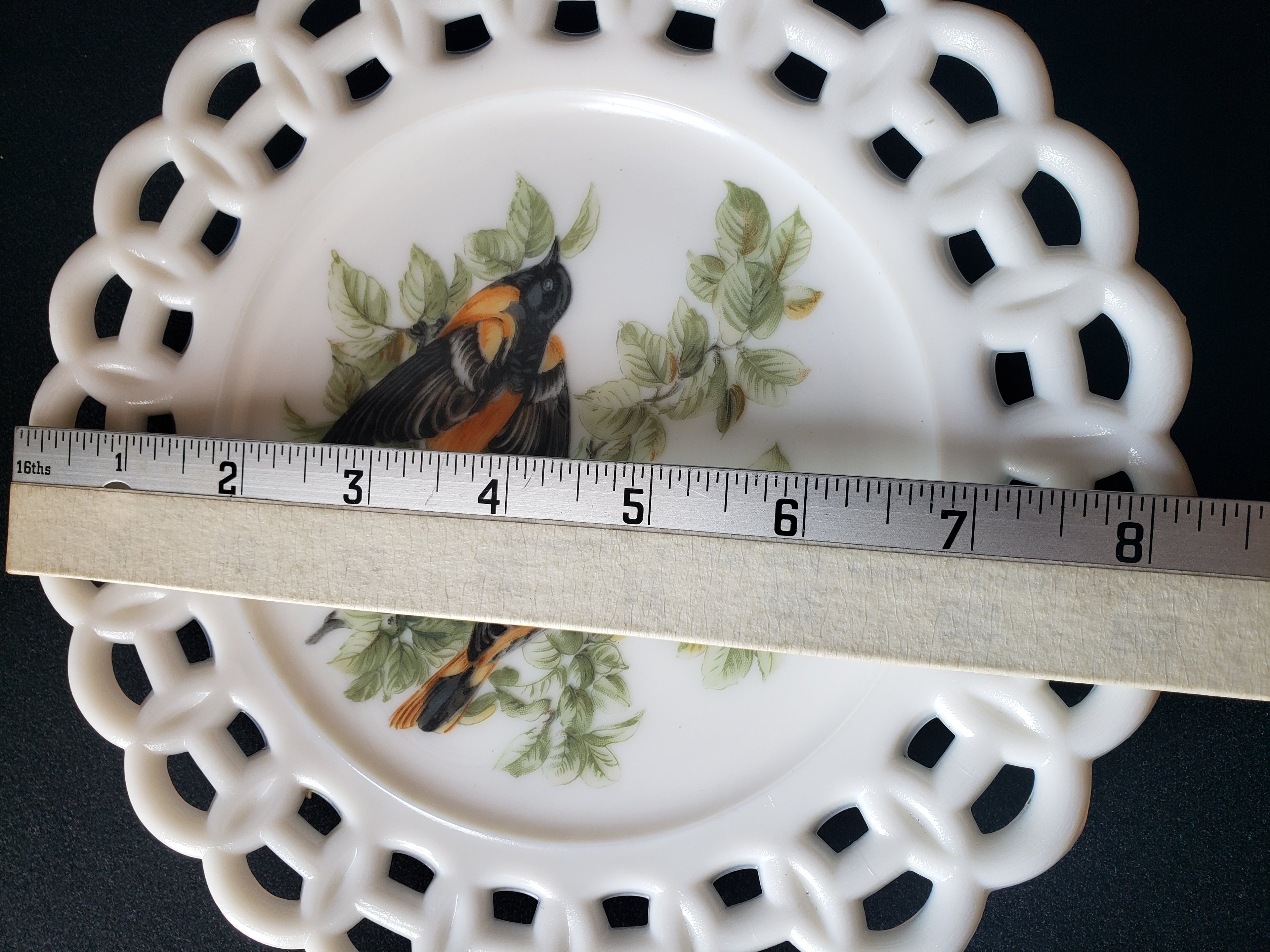 Vintage Kemple Birds Motif Milk Glass Wall Plate (lot 2190)