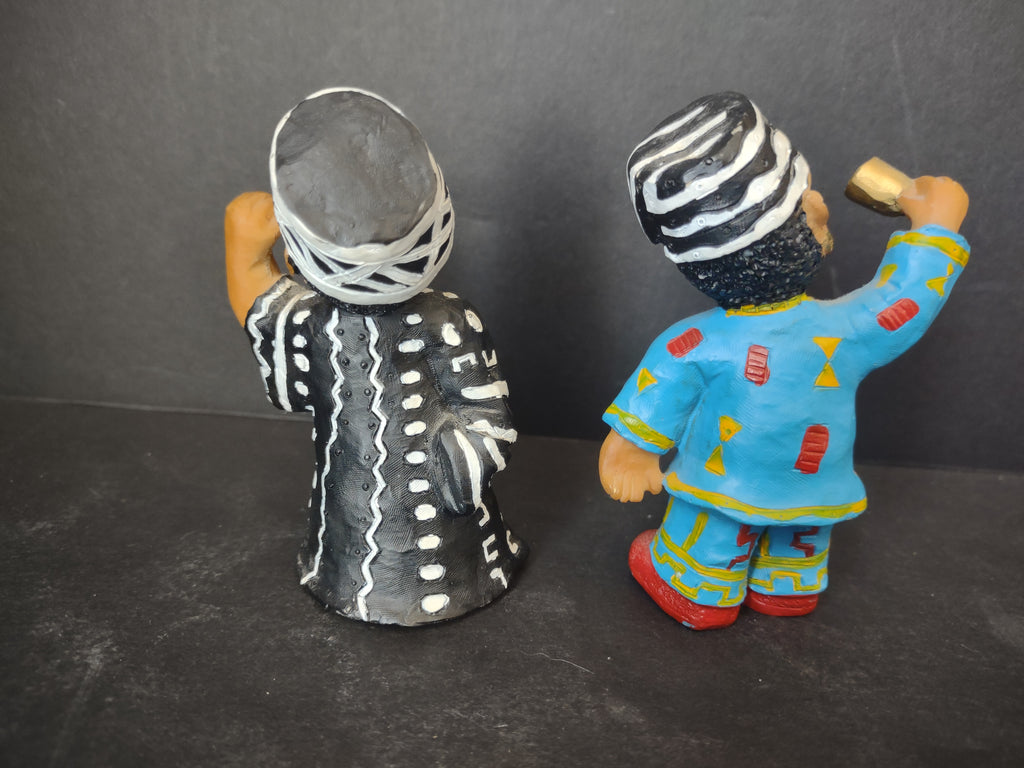 Vintage Black African Small Figurine Musical 3-1/2" (lot 3086)