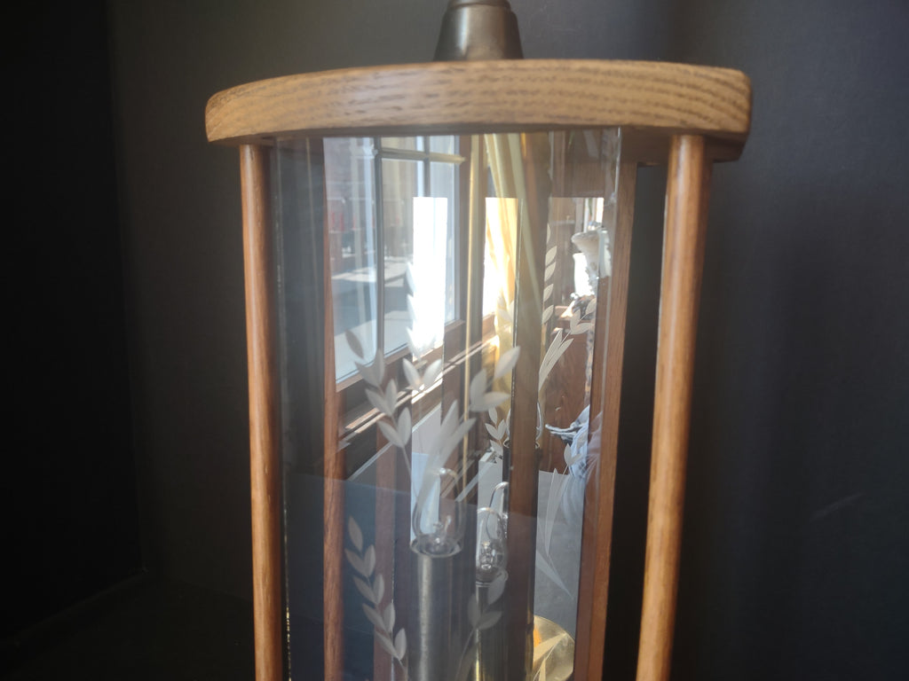Vintage Retro Wood Table Lamp Etched Glass (lot 1745)