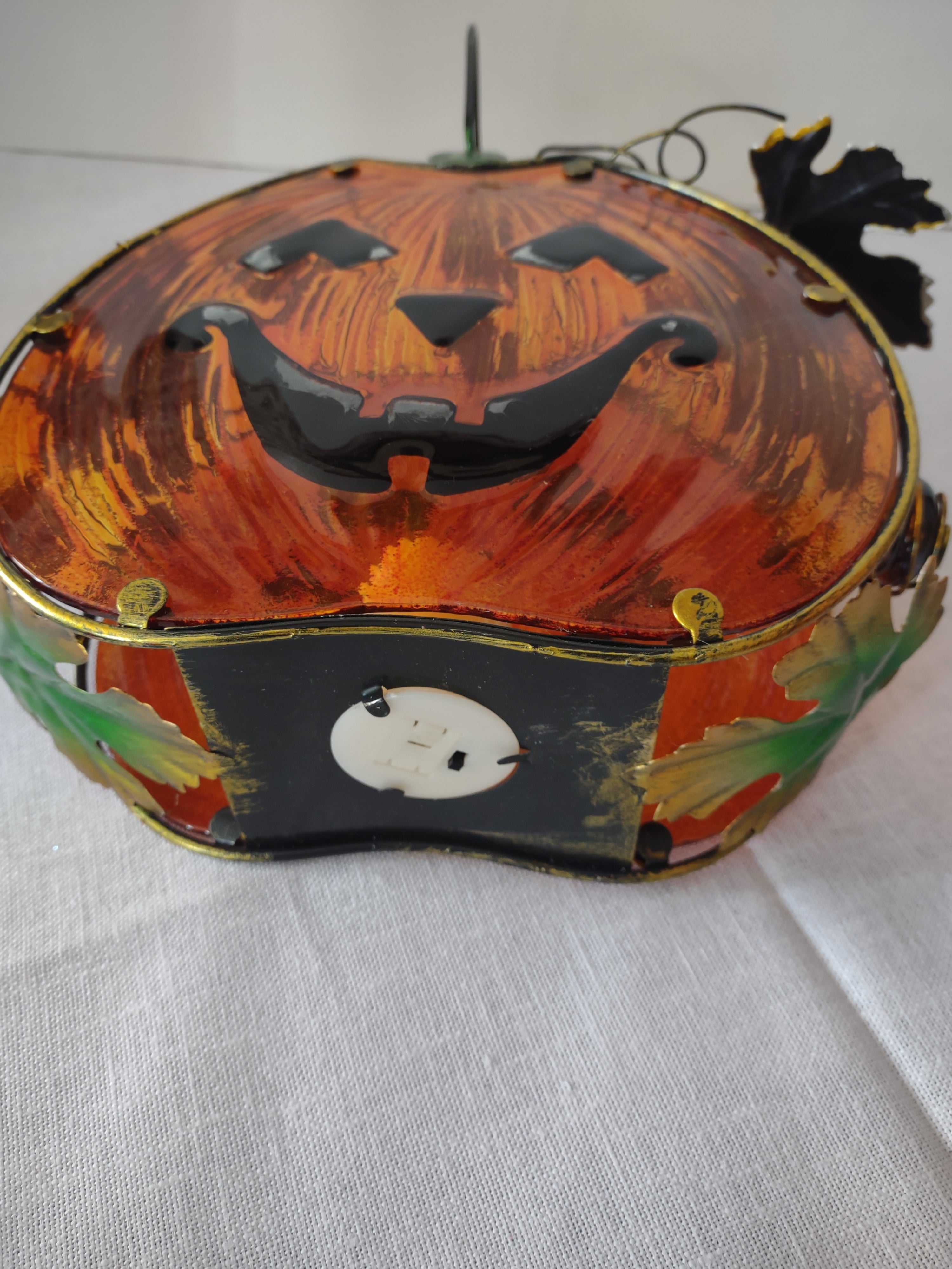 Halloween Lantern Pumpkin Light Up Candle Battery Operated (2530j)
