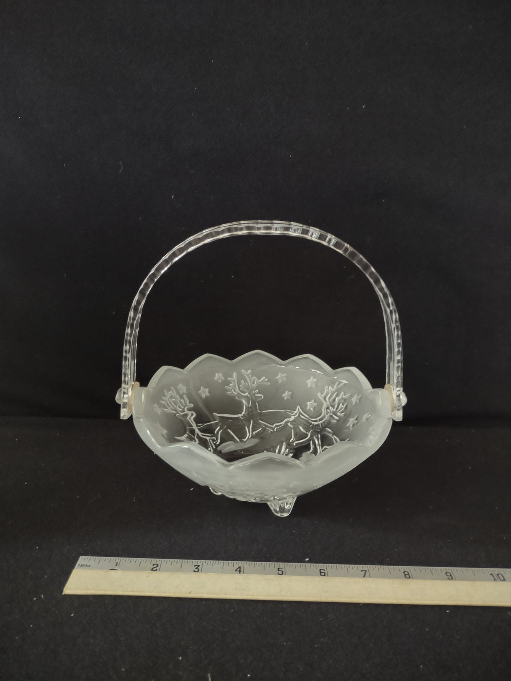 Mikasa Silent Night Crystal Basket Detachable Handle Santa Sleigh (Lot 3633)