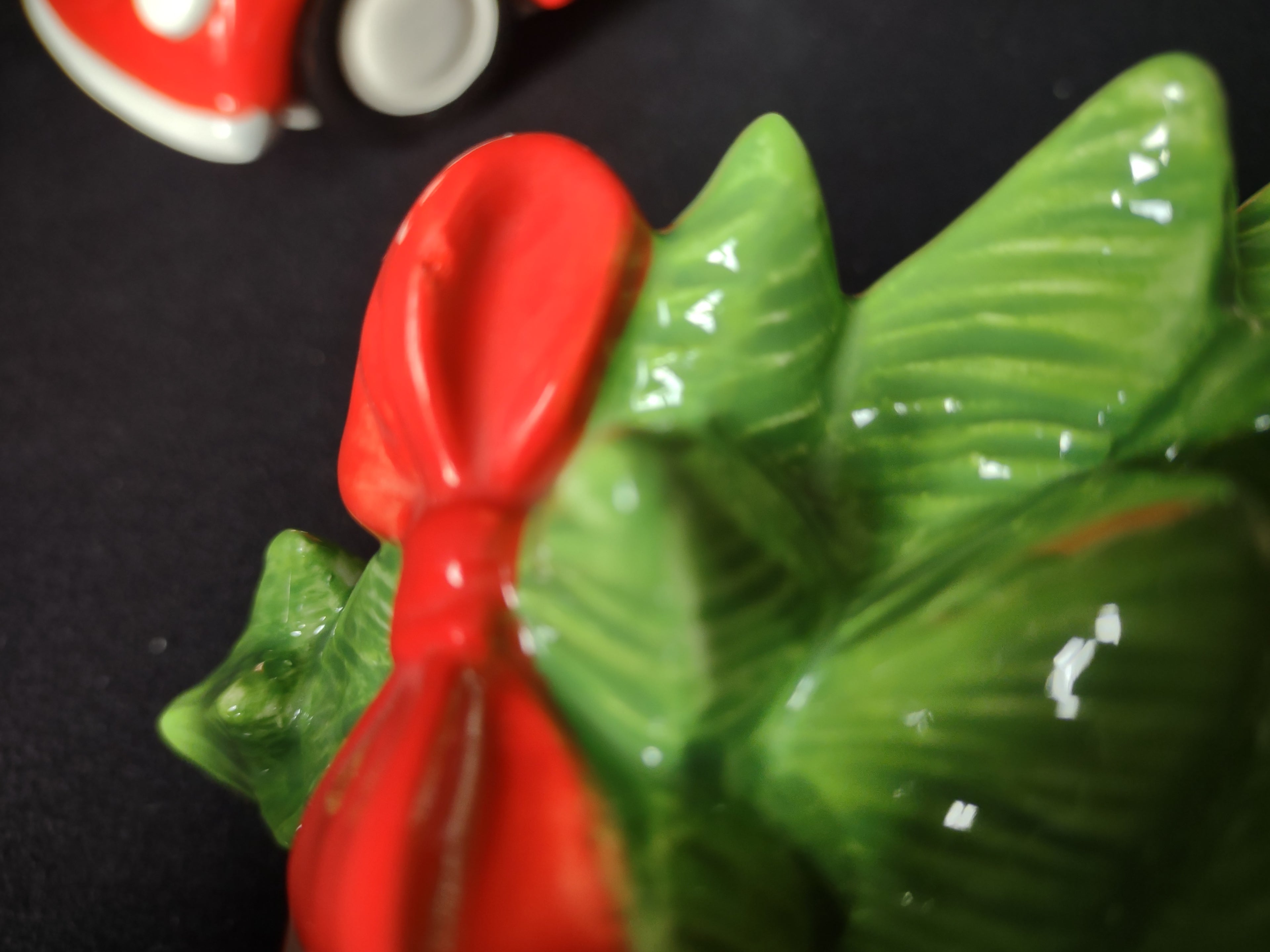 Vintage Christmas Cookie Jar "I'll be Home for Christmas" Red Car (lot 2488c)