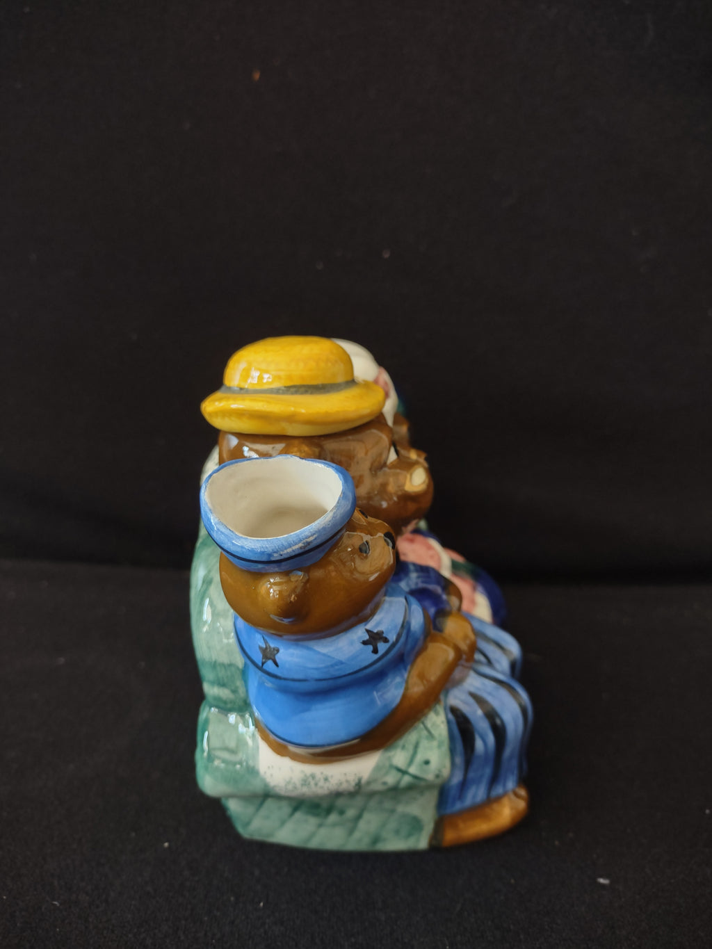 Vintage Collectible Three Bear On Couch Ceramic Teapot (Lot 3795)