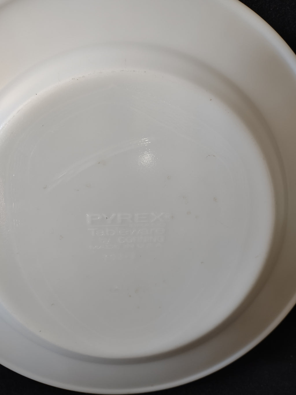 Vintage Milk Glass USA Pyrex Copper Filigree 9" Lunch Plate x 2 (lot 5207)